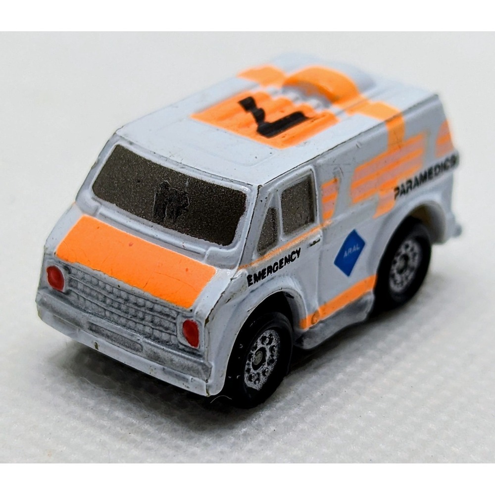 1986 Galoob Micro Machines Dodge Ambulance Paramedics Aral